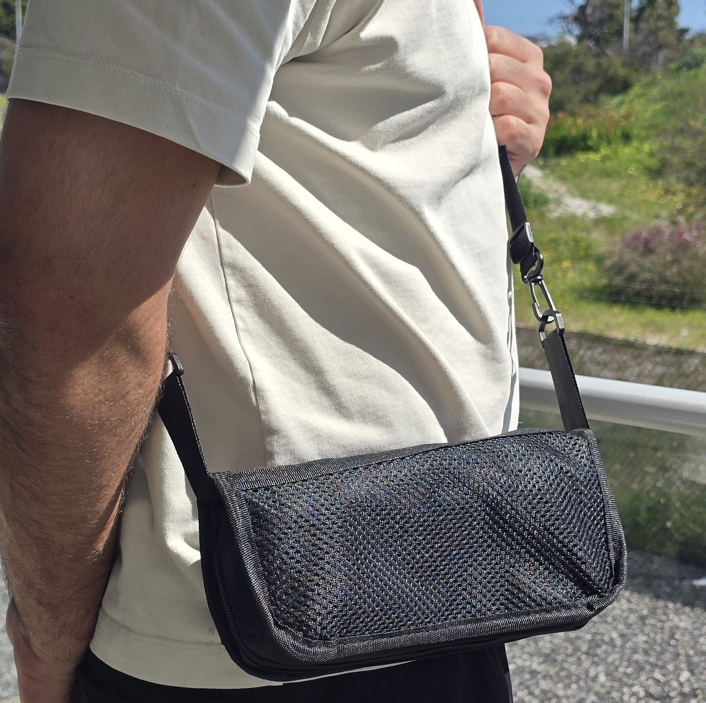 The Wildeseat - 2-in-1 Crossbody Chair Bag