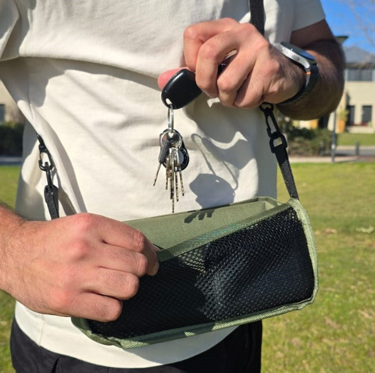The Wildeseat - 2-in-1 Crossbody Chair Bag